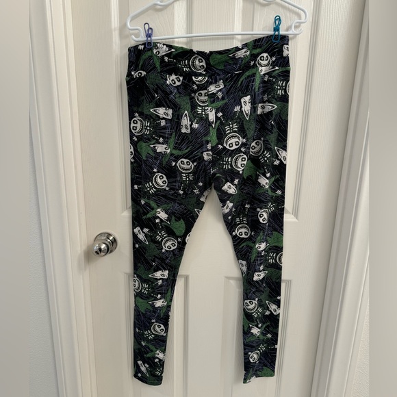 LulaRoe Disney’s Nightmare Before Christmas Leggings OS - Picture 4 of 5